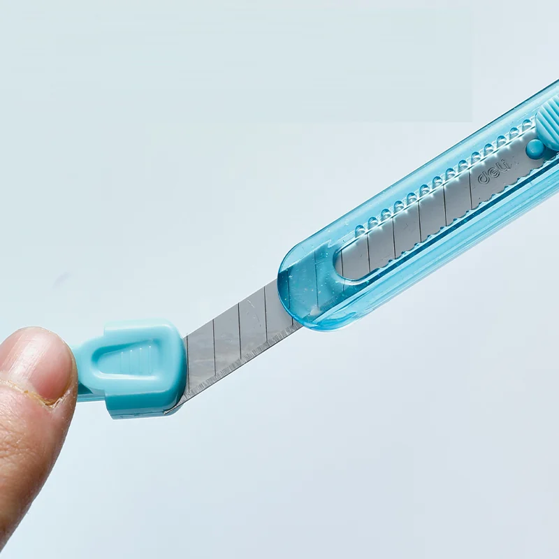 CUTTER MIC SCOLAR CULORI ASORTATE DELI