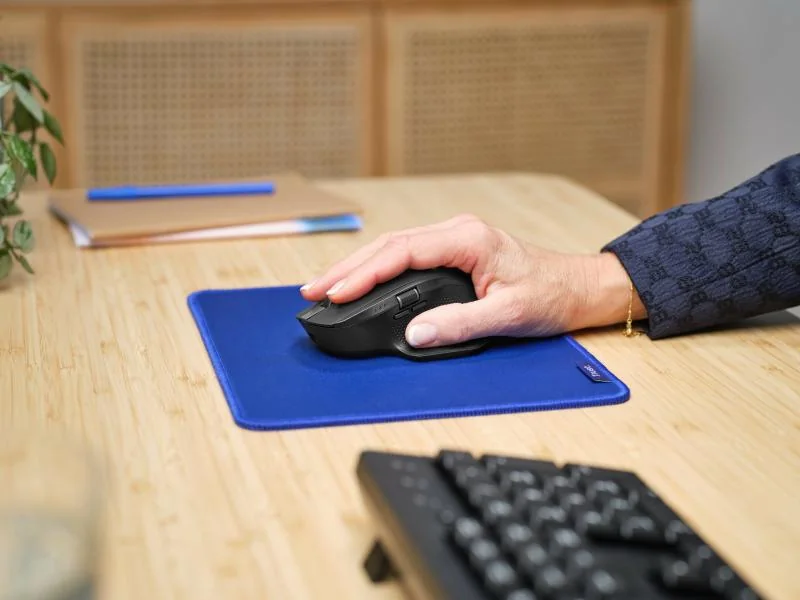 Mouse Trust Ozaa+, wireless RF 2.4GHz, bluetooth, conectivitate USB 1.1, 2.0, 3.0, rezolutie maxima 3200 DPI, negru