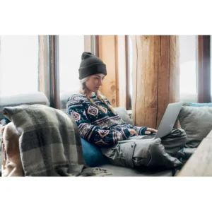 Căciulă unisex tricotată din poliester RPET moale și extensibil Capnit
